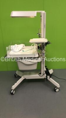 Fisher & Paykel CosyCot Neopuff Infant Resuscitaire (Powers Up-Missing Mattress) *SN 120919001071 * *H*