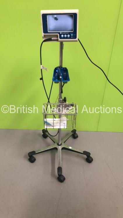 Glidescope Portable GVL on Stand with Probe (Powers Up) *S/N PM084981*