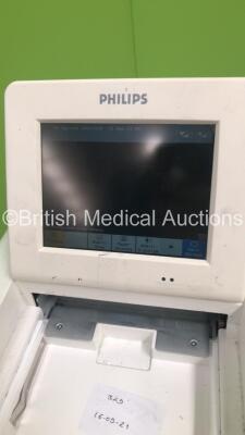 1 x Philips Avalon FM20 Fetal Monitor on Stand (Powers Up - Missing Printer Cover - See Pictures) and 1 x Mindray VS-800 Vital Signs Monitor on Stand (No Power - Missing Top Light Cover - See Pictures) *S/N DE53001837 / BY-83104675* - 3