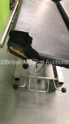 Trumpf Jupiter Manual Operating Table with Cushions (Hydraulics Tested Working - Damage Cushions - See Pictures) - 7