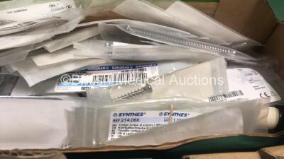 Mixed Lot Including 1 x Medtronics Carmeda Affinity NT Fibre Oxygenator and Large Quantity of Synthes Bone Screws - 6