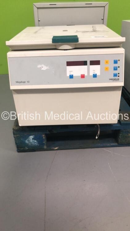 Heraeus Megafuge 1.0 Centrifuge (Unable to Power Test Due to Cut Plug)