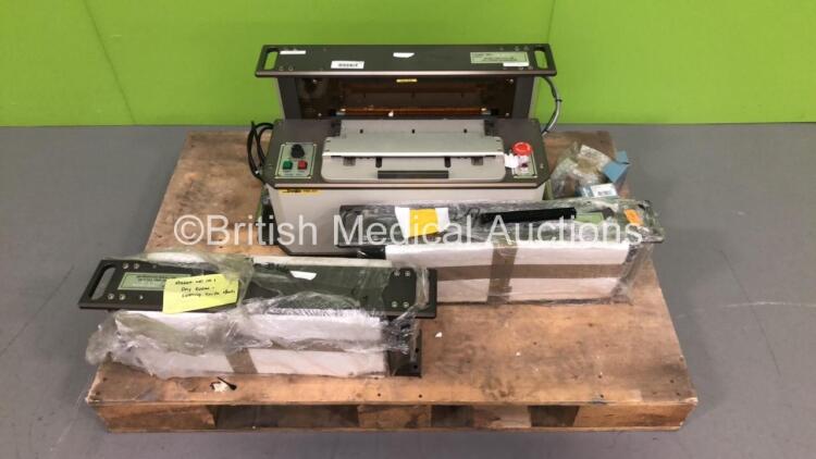 Nanoengineering NRS-304 Cutting Machine with 2 x Spare Blades (Unable to Power Test Due to 3 Pin Power Supply)