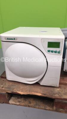 MOCOM Exacta S Autoclave (Powers Up)