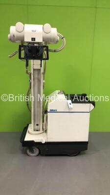 GE AMX 4 Mobile X-Ray Unit Model No 46-270157G1 (Powers Up with Key - Key Included) *S/N 216018WK2* **Mfd 09/1998**