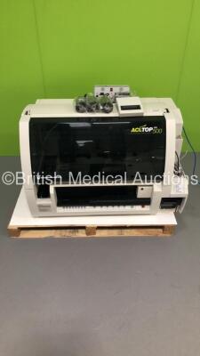 ACL Top 500 CTS Coagulation Analyzer (Powers Up)