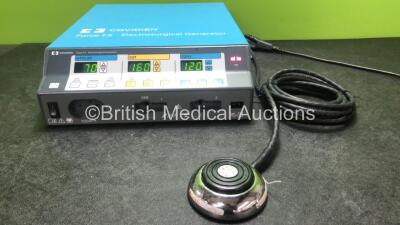 Covidien Force FX Electrosurgical Generator with 1 x RS Footswitch (Powers Up with Loose Panel-See Photo) *SN S3I10198AX*