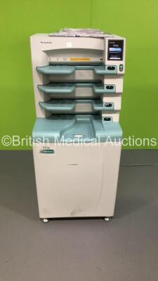 Fujifilm FCR XG5000 CR Reader Model CR-IR 362 Version 2.5 with 3 x X-Ray Cassettes (Powers Up) * SN 96125375 * * Mfd Jan 2009 *