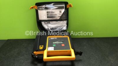 Medtronic Physio Control Lifepak 500 3D Biphasic Automated External Defibrillator (Untested Due to Possible Flat Battery)