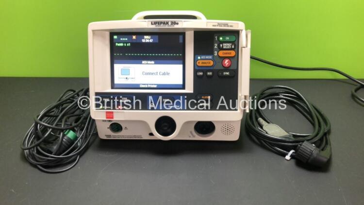 Lifepak 20e Defibrillator / Monitor *Mfd 2013* Including ECG and Printer Options with Paddle Lead and ECG Lead (Powers Up with Service Light) *41747642*