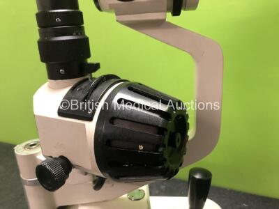 TopCon SL-2E Slit Lamp with 2 x Eyepieces (Untested Due to Missing Power Supply) *SN 628916* - 3