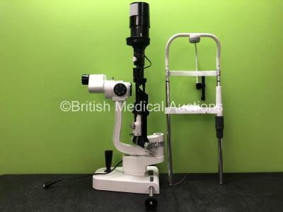 Grafton Optical Slit Lamp with 2 x 12.5X Eyepieces and 1 x Chin Rest (Unable to Test Due to No Power Supply)