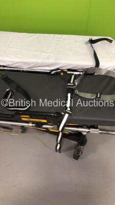 2 x Ferno Pegasus Ambulance Stretchers with Mattresses (Hydraulics Tested Working) *S/N PEG3414 / PEG4738* - 3