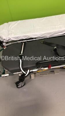 2 x Ferno Pegasus Ambulance Stretchers with Mattresses (Hydraulics Tested Working) *S/N PEG3414 / PEG4738* - 4