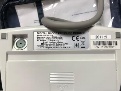 Mixed Lot Including 2 x Leicester Height Measure Units, 2 x Omron M6 Blood Pressure Monitors (Both Untested Due to Possible Flat Batteries) 1 x AND Medical UA-767 Digital Blood Pressure Monitor (Powers Up) 6 x BP Cuffs - 4