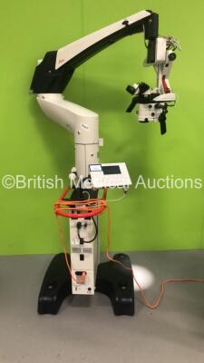 Leica M 500-N Dual Operated Neuro Surgical Microscope Software Version 1.76 on Leica MS-2 Stand with 2 x 10x/21 Eyepieces (Powers Up with Damaged Casing - See Photo) *041102002 - FS0066337*