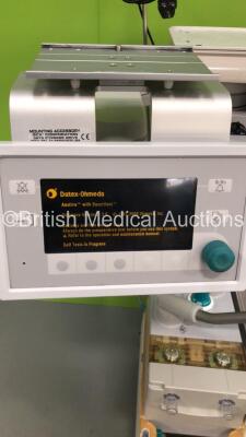 Datex-Ohmeda Aestiva/5 Anaesthesia Machine with Datex-Ohmeda SmartVent Software Version 3.5 with Bellows, Absorber and Hoses (Powers Up) (W) - 2