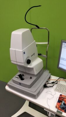 Zeiss VisuCam 500 Ref. 1781-493 Digital Retina Camera *Mfd - 01/2016* with Monitor on Motorised Table (Powers Up, Table Tested Working) *1100841* **IR195** - 4