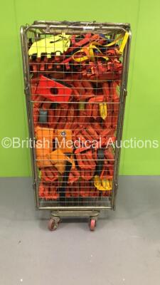 Large Cage of Mixed Ferno Frac-Immobilisers and Frac-Straps (Cage Not Included)