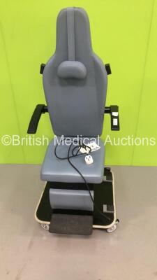 Akrus AK 5003M Mammography Examination Chair with Footswitch * Damage to Cushion *