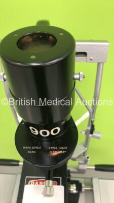 Haag Streit Bern SL900 Slit Lamp on Hydraulic Table with 2 x 10 x Eyepieces and Chin Rest (Powers Up with Good Bulb) *S/N FS0084082* - 4