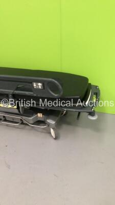 Anetic Aid QA3 Hydraulic Patient Examination Couch with Mattress (Hydraulics Tested Working - Damage to Mattress - See Pictures) - 2