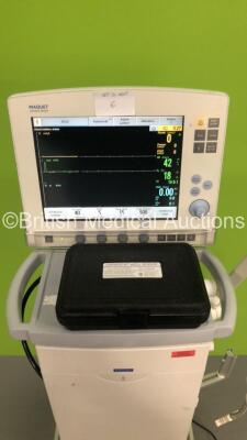 Maquet Servo-i Ventilator Model No 6487800 System Version 7.0 System Software Version 7.00.01 / Total Operating Hours 33156 with Hoses and Capnostat CO2 Sensor (Powers Up) - 8