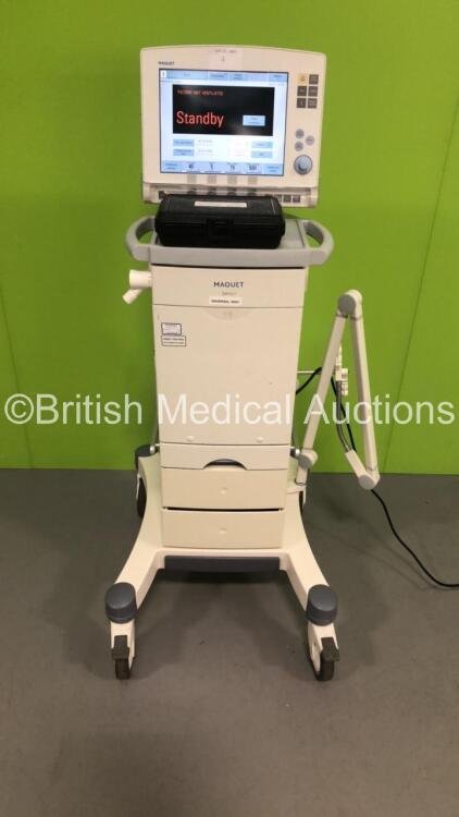 Maquet Servo-i Ventilator Model No 6487800 System Version 8.0 System Software Version 8.00.01 / Total Operating Hours 44821 with Hoses and Capnostat CO2 Sensor (Powers Up)