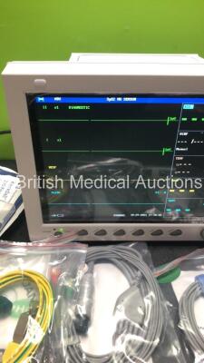 EDAN iM8 Patient Monitor with Printer,ECG,NIBP,SpO2,T1 and T2 Options,Assorted Leads and Accessories (Powers Up in Excellent Condition) - 4