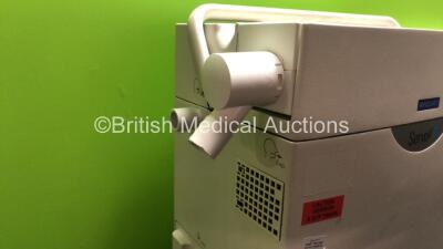 Maquet Servo-i Ventilator with 1 x Maquet 6449701 Monitor (No Power with Damaged Pin-See Photos) *SN 18151, 115115* - 2