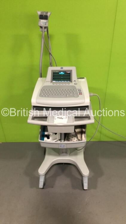 GE MAC3500 ECG Machine on Stand with 1 x 10-Lead ECG Leads (Powers Up)