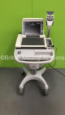 GE MAC 5500 ECG Machine on Stand with ECG Module (Powers Up)