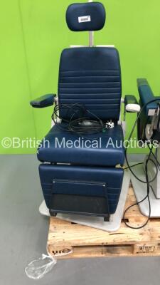 Reliance 6200 L Dental Chair with Controller (Powers Up - Damage to Arm - See Pictures) *S/N 62080407037* * TRADE RESTRICTIONS * Countries under embargo or trade restrictions, countries where refurbished equipment sales are not allowed, including ALGERIA,