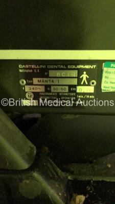 Manta Dental Chair with Belmont Light *On Pallet* - 3