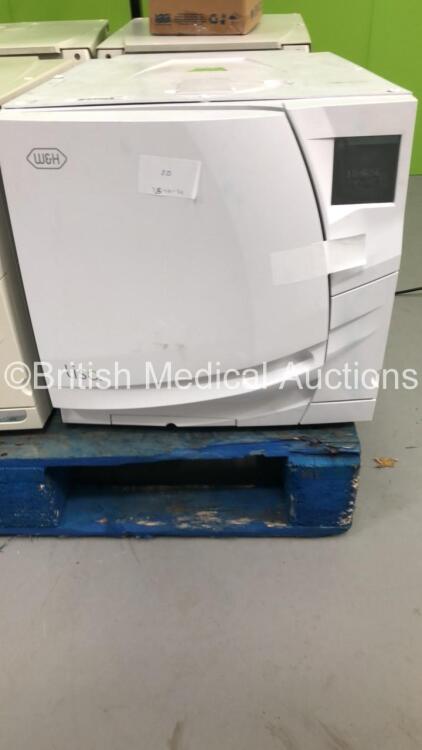 1 x W&H Lisa 500 Model 517 Autoclave (Powers Up - Cracks to Casings - See Pictures)