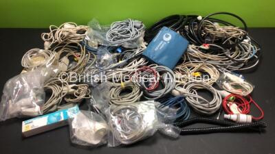 Job Lot of Various Monitor Leads and Cables