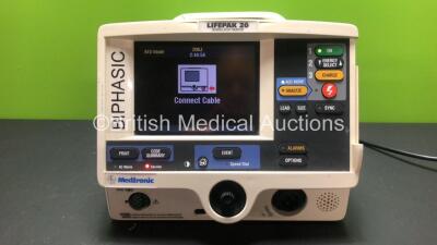 Lifepak 20 Defibrillator / Monitor *Mfd 2002* Including ECG and Printer Options ( Powers Up with Service Light and Damaged Handle) *30660852*