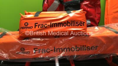 Mixed Lot Including 1 x Oxygen Bottle Carry Bag, 2 x Ferno Frac Immobiliser Leg Splints,1 x Ferno Frac Strap, 1 x Carry Bag and 1 x Ferno Compact Track 2 Chair Attachment *SN CT05875T* - 4