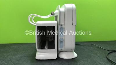 GE Transport Pro Patient Monitor (Powers Up with Cracked Casing-See Photos) *GL* - 3