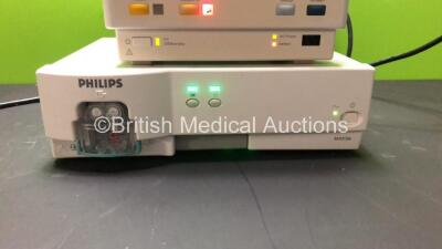 1 x Philips M3 M3046A Patient Monitor * Mfd 2004 * and 1 x Philips M1013A Gas Module with Water Trap (Both Power Up) - 3