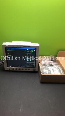 EDAN USA IM8A Patient Monitor with Printer,CO2,IBP1,IBP2,ECG,NIBP,SpO2,T1 and T2 Options and Assorted Leads (Powers Up) * Mfd 2014 *