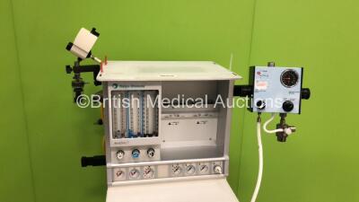 Datex-Ohmeda Aestiva/5 Anaesthesia Machine with InterMed Penlon Nuffield Anaesthesia Ventilator Series 200 and Hoses *S/N AMWE00121* - 4