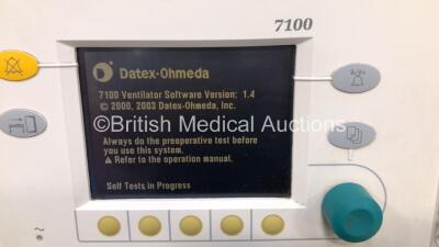 Datex-Ohmeda Aestiva/5 Anaesthesia Machine with Datex-Ohmeda 7100 Ventilator Software Version 1.4, Bellows, Absorber and Hoses (Powers Up) *S/N AMVL00442* - 2