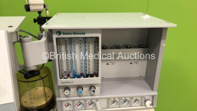 Datex-Ohmeda Aestiva/5 Anaesthesia Machine with Datex-Ohmeda 7100 Ventilator Software Version 1.4, Bellows, Absorber and Hoses (Powers Up) *S/N AMVL00442* - 3