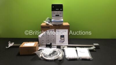 Fisher & Paykel 950 Ref 950AGB Respiratory Humidifier Unit with User Manual, 2 x 2 in 1 Muffled Adapters, Oxylitre Hose, Sensor Cartridge and DIN Rail/Dovetail Rail/Vertical Clamp Mounting Humidifier Pole (All Appear Unused and in Excellent Cosmetic Cond