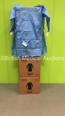 200 x YADU Medical Surgical Gowns Reinforced (4 x Boxes of 50) * Stock Photo Taken *