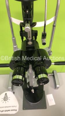 Haag-Streit Bern SL900 Slit Lamp with 2 x 10x Eyepieces,2 x 16x Eyepieces on Hydraulic Table (Powers Up with Good Bulb) * SN 900.2.1.55260 * - 4