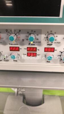 Stephan Stephanie Ventilator Version 3.62 en on Stand - Running Hours 30167 (Powers Up with Error - See Pictures) - 3