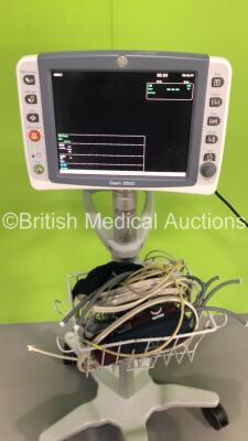 GE Dash 2500 Patient Monitor with SpO2,ECG and NIBP Options,BP Hose,3 x BP Cuffs,SpO2 Finger Sensor and 3-Lead ECG Lead on Stand (Powers Up) * SN SCG13377053WA * * Mfd 2013 * - 2