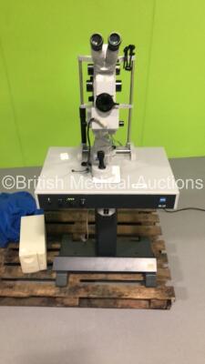 Zeiss RC 310 Fundus Camera with 2 x 10x Eyepieces on Zeiss BL20 Stand (Powers Up) * On Pallet * * SN 225878 * - 2
